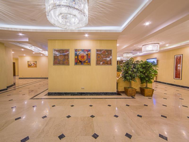 Hotel Ramada By Wyndham Almaty Exteriér fotografie