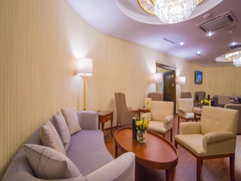 Hotel Ramada By Wyndham Almaty Exteriér fotografie